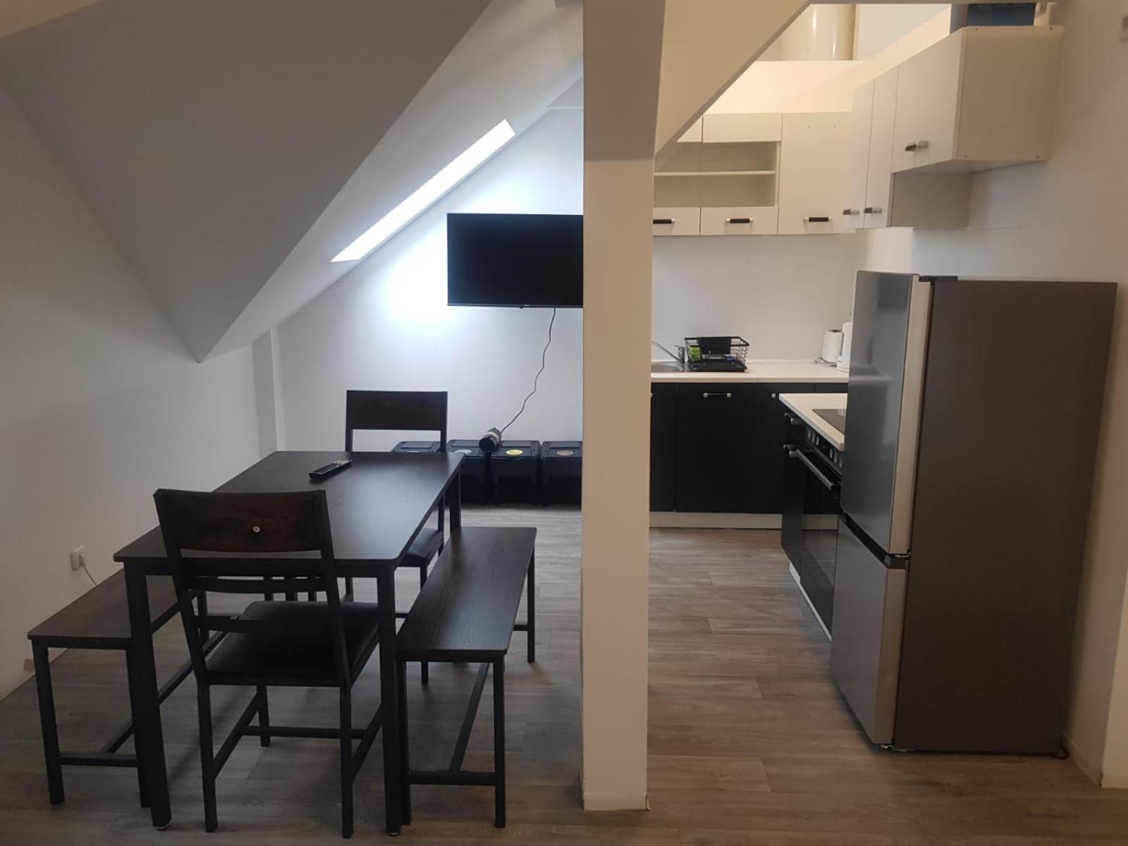 Apartments Fuer Monteure - ไฮล์บรอนน์ ภายนอก รูปภาพ